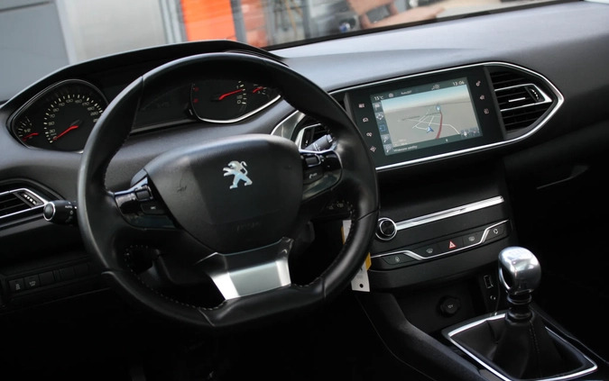 Peugeot 308 cena 34900 przebieg: 186000, rok produkcji 2014 z Koprzywnica małe 596